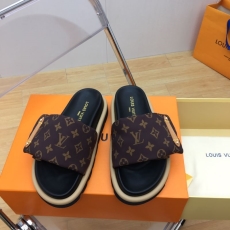 Louis Vuitton Slippers